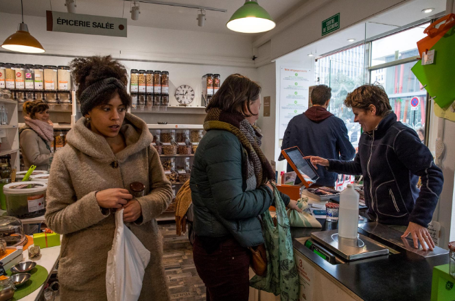 Grocery stores are packed with plastic. Some are changing