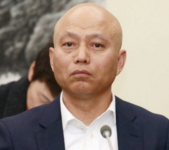 人大代表馮毅：全面推廣使用環(huán)保油墨